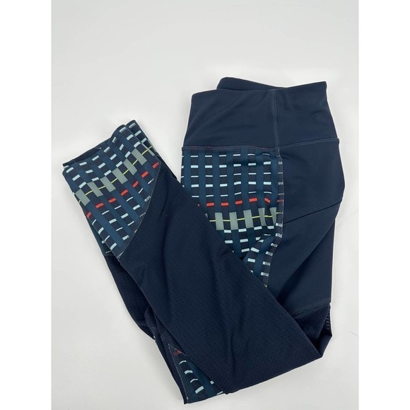 Athleta timeless Contender Capri women’s size M - Picture 9 of 10